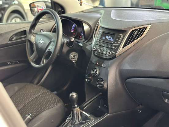 HYUNDAI-HB20-2018