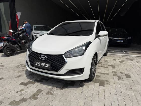 HYUNDAI HB20 1.0 COMFORT PLUS 12V FLEX 4P MANUAL