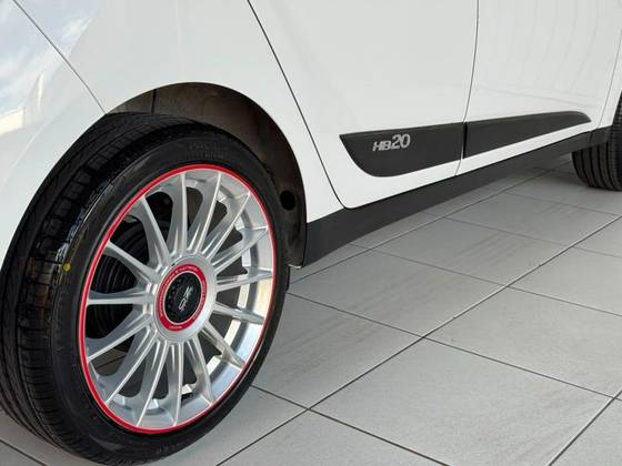 HYUNDAI HB20 1.6 COMFORT PLUS 16V FLEX 4P AUTOMÁTICO
