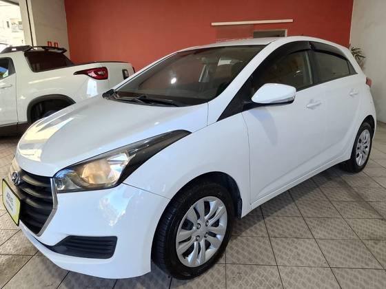 HYUNDAI HB20 1.6 COMFORT PLUS 16V FLEX 4P MANUAL