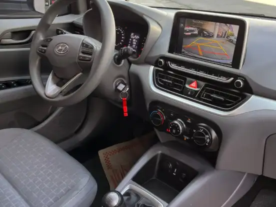 HYUNDAI-HB20S-1.0 12V FLEX COMFORT MANUAL HYUNDAI-HB20S-2025