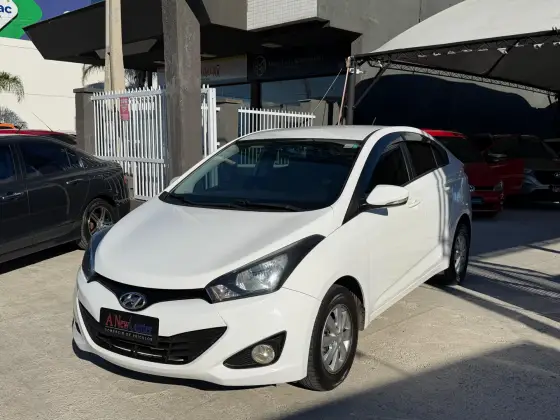 HYUNDAI HB20S 1.6 COMFORT PLUS 16V FLEX 4P MANUAL