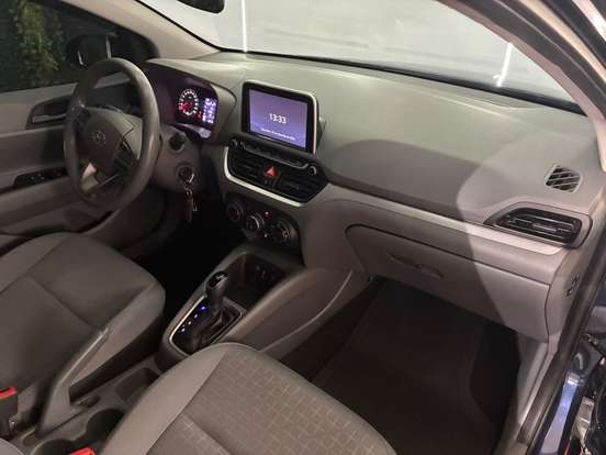 HYUNDAI-HB20S-2023