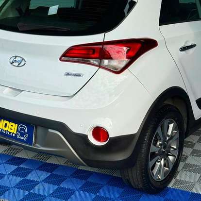 HYUNDAI-HB20X-1.6 16V PREMIUM FLEX 4P AUTOMÁTICO HYUNDAI-HB20X-2016