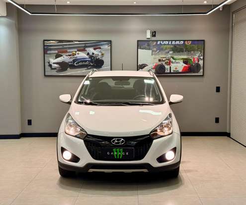 HYUNDAI-HB20X-2015