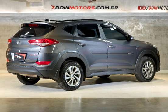 HYUNDAI-TUCSON-2021
