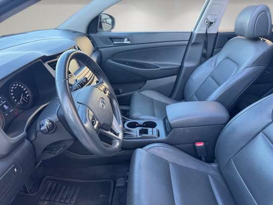 HYUNDAI-TUCSON-2021