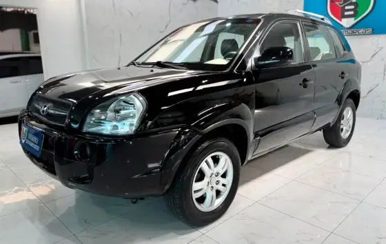 HYUNDAI TUCSON 2.0 MPFI GL 16V 142CV 2WD GASOLINA 4P AUTOMÁTICO