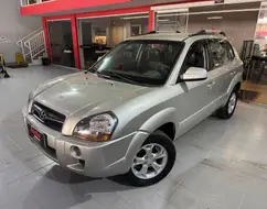 HYUNDAI TUCSON 2.0 MPFI GLS 16V 143CV 2WD FLEX 4P AUTOMÁTICO HYUNDAI TUCSON 2.0 MPFI GLS 16V 143CV 2WD FLEX 4P AUTOMÁTICO