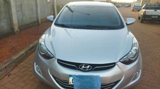 HYUNDAI-ELANTRA-2012