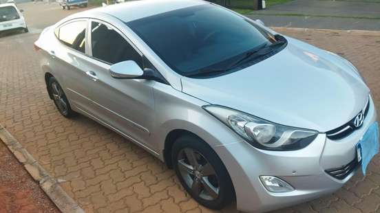 HYUNDAI-ELANTRA-2012
