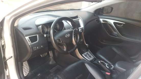 HYUNDAI-ELANTRA-2012