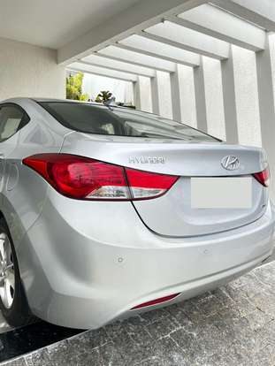 HYUNDAI-ELANTRA-2012