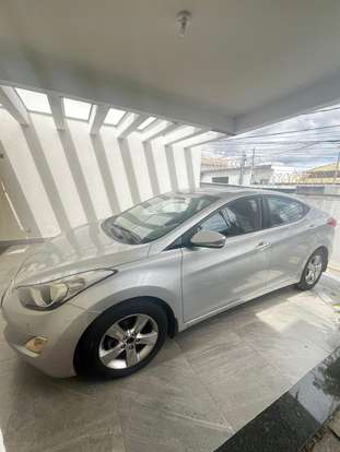 HYUNDAI-ELANTRA-2012