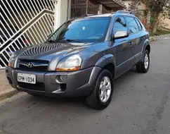 HYUNDAI TUCSON 2.0 MPFI GLS 16V 143CV 2WD FLEX 4P AUTOMÁTICO HYUNDAI TUCSON 2.0 MPFI GLS 16V 143CV 2WD FLEX 4P AUTOMÁTICO
