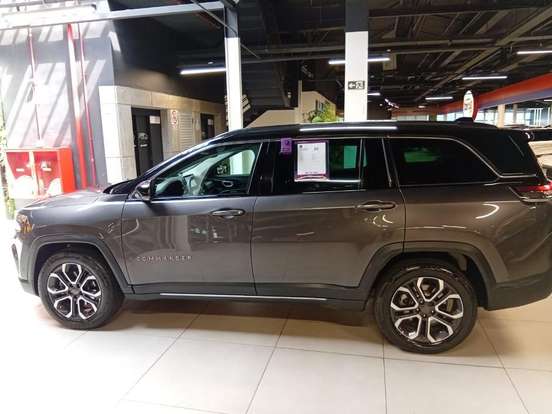 JEEP-COMMANDER-2024