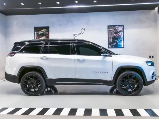 JEEP-COMMANDER-2021