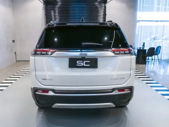 JEEP-COMMANDER-2021