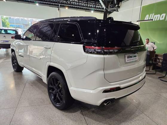 JEEP COMMANDER 2.0 HURRICANE 4 TURBO GASOLINA BLACKHAWK AT9