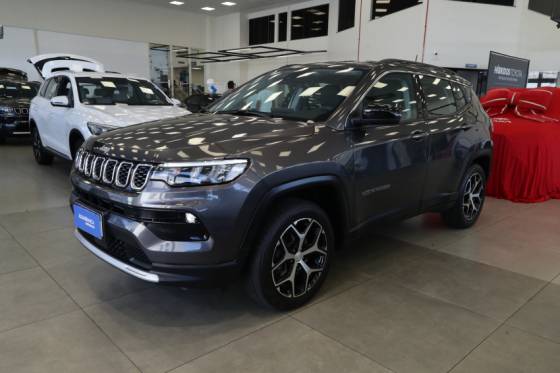 JEEP COMPASS 1.3 T270 TURBO FLEX LONGITUDE AT6