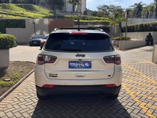 JEEP-COMPASS-2021