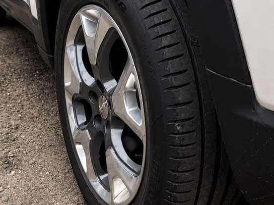 JEEP-COMPASS-2.0 16V FLEX LIMITED AUTOMÁTICO JEEP-COMPASS-2018