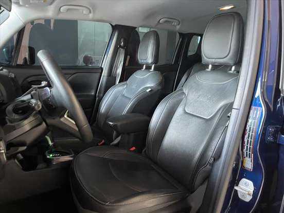 JEEP-RENEGADE-2023