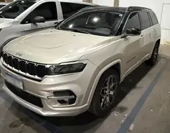 JEEP COMMANDER 1.3 T270 TURBO FLEX OVERLAND AT6 JEEP COMMANDER 1.3 T270 TURBO FLEX OVERLAND AT6
