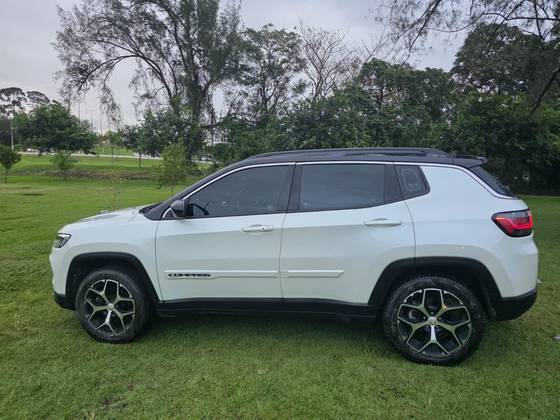 JEEP COMPASS 1.3 T270 TURBO FLEX LONGITUDE AT6