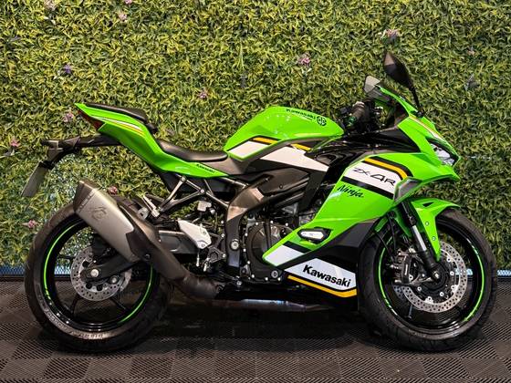 KAWASAKI NINJA ZX-4R 