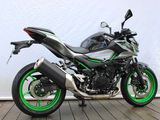 KAWASAKI-Z500 SE KAWASAKI-Z500 SE-2025