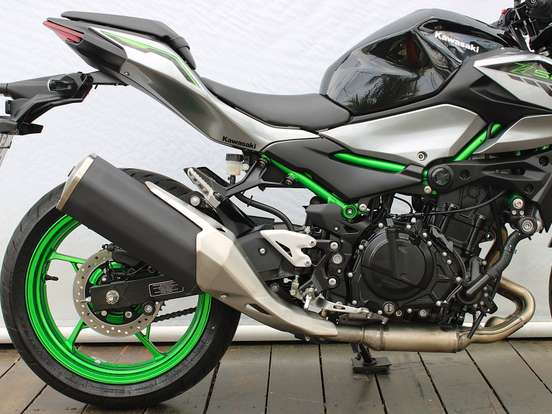 KAWASAKI-Z500 SE KAWASAKI-Z500 SE-2025