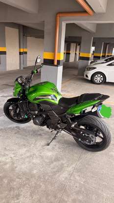 KAWASAKI-Z-750-2011