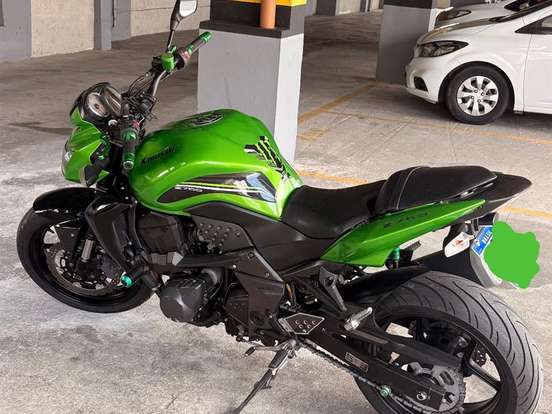 KAWASAKI-Z-750 KAWASAKI-Z-750-2011