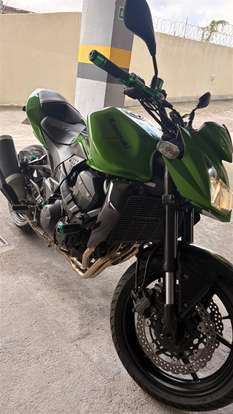 KAWASAKI-Z-750-2011