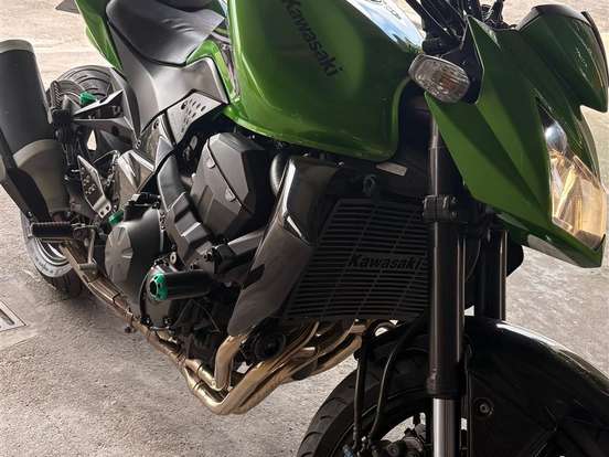 KAWASAKI-Z-750 KAWASAKI-Z-750-2011