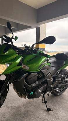 KAWASAKI-Z-750-2011