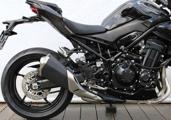 KAWASAKI-Z900-2026