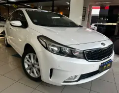 KIA CERATO 1.6 SX 16V FLEX 4P AUTOMÁTICO KIA CERATO 1.6 SX 16V FLEX 4P AUTOMÁTICO