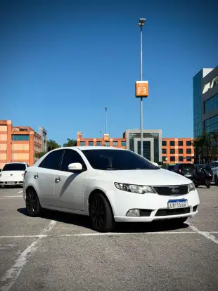 KIA-CERATO-2012