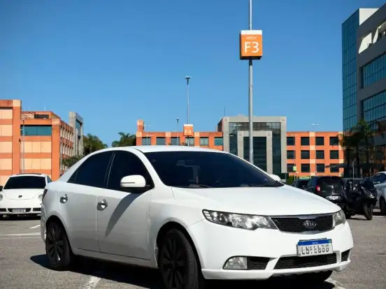 KIA-CERATO-1.6 SX3 16V GASOLINA 4P AUTOMÁTICO KIA-CERATO-2012