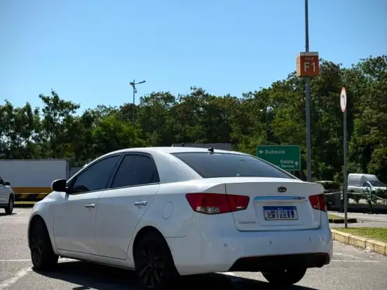 KIA-CERATO-1.6 SX3 16V GASOLINA 4P AUTOMÁTICO KIA-CERATO-2012