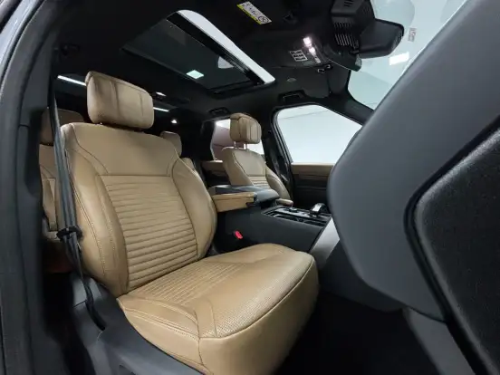LAND ROVER-DISCOVERY-3.0 D300 TURBO DIESEL MHEV METROPOLITAN EDITION AUTOMÁTICO LAND ROVER-DISCOVERY-2023