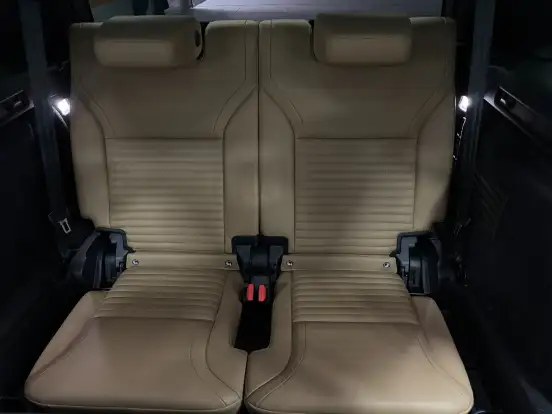 LAND ROVER-DISCOVERY-2023