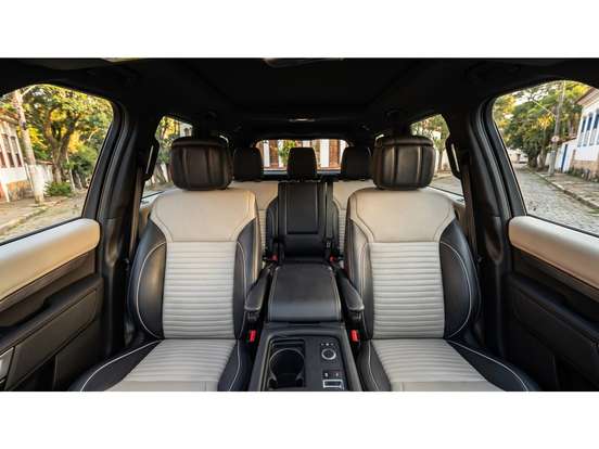 LAND ROVER-DISCOVERY-3.0 D300 TURBO DIESEL MHEV METROPOLITAN EDITION AUTOMÁTICO LAND ROVER-DISCOVERY-2023