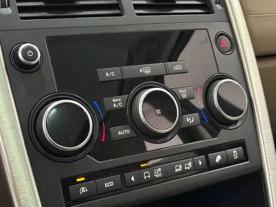 LAND ROVER-DISCOVERY SPORT-2016