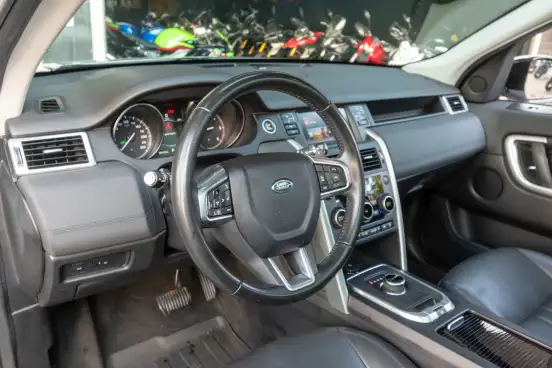LAND ROVER-DISCOVERY SPORT-2017