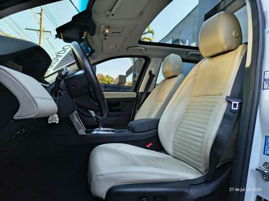 LAND ROVER-DISCOVERY SPORT-2020