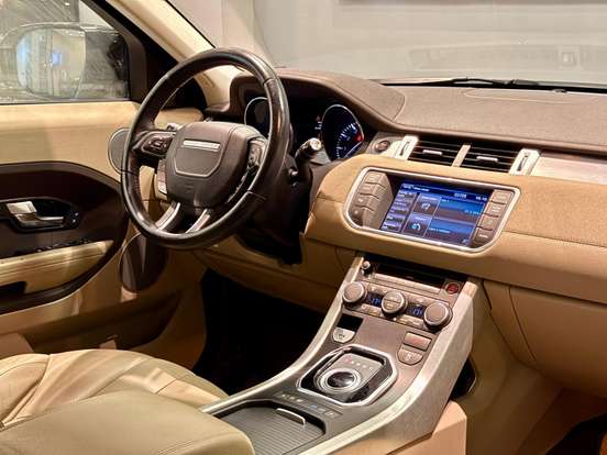 LAND ROVER-RANGE ROVER EVOQUE-2.0 PURE 4WD 16V GASOLINA 4P AUTOMÁTICO LAND ROVER-RANGE ROVER EVOQUE-2011