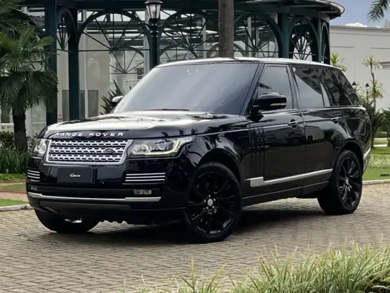 LAND ROVER-RANGE ROVER VOGUE-4.4 SE SDV8 4X4 TURBO DIESEL 4P AUTOMÁTICO LAND ROVER-RANGE ROVER VOGUE-2017